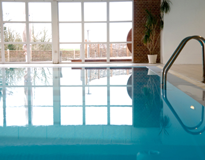 piscine intérieure